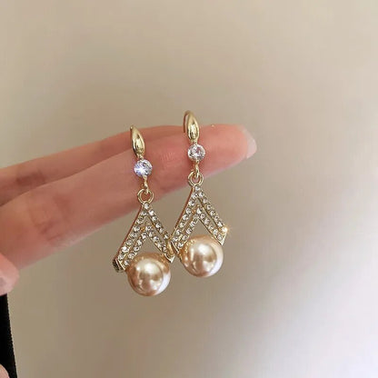 Champagne Pearl Earring