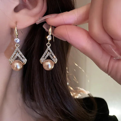 Champagne Pearl Earring