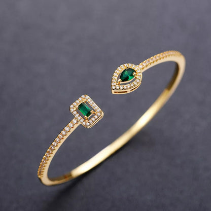 Luxurious Bracelet with Central Zirconias