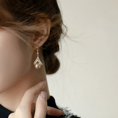 Champagne Pearl Earring